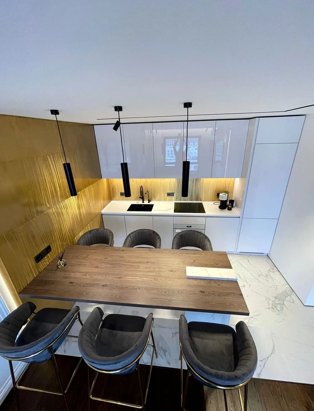 Кухня Rimini Oak №0063 — минималистичная кухня без ручек