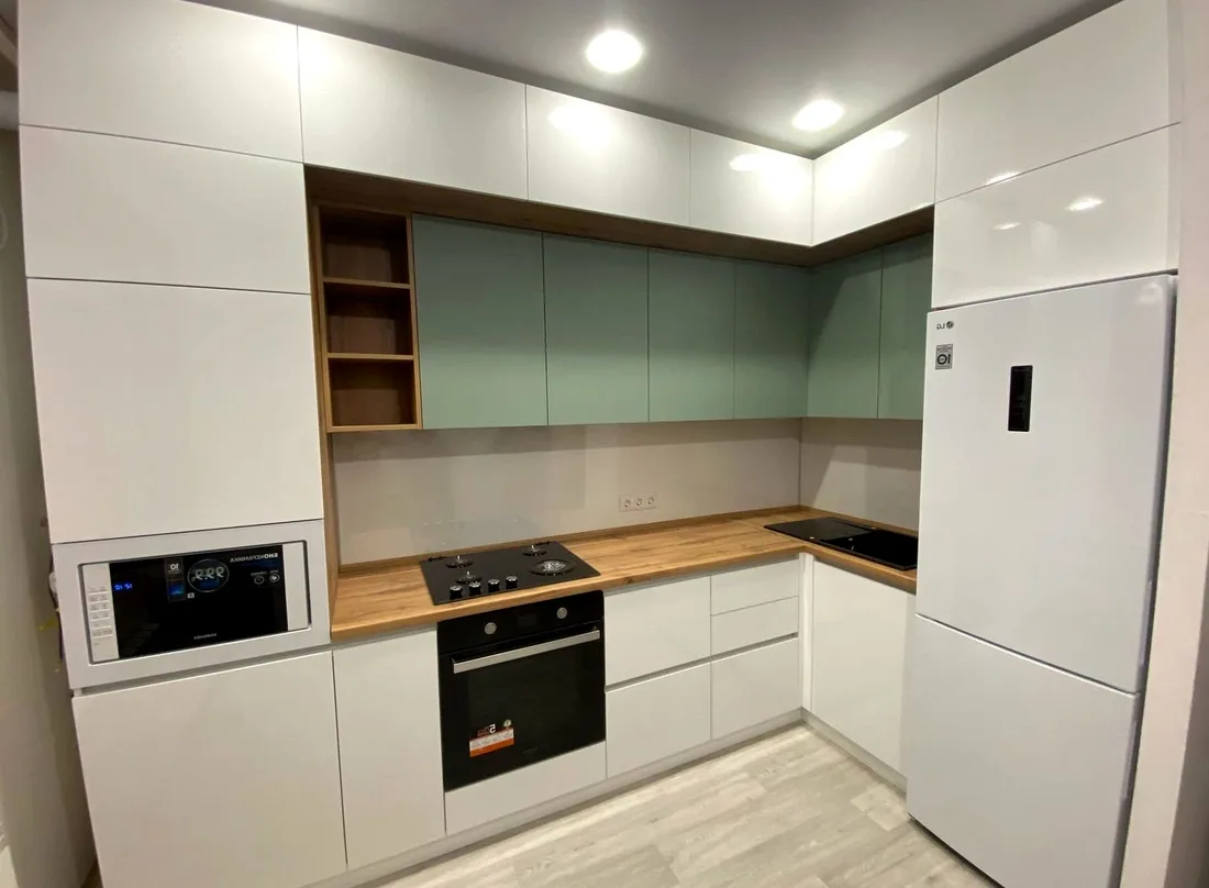 Кухня Rimini Oak №0231 — минималистичная кухня без ручек