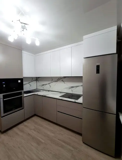 Минималистичная кухня без ручек Siena Light №0273