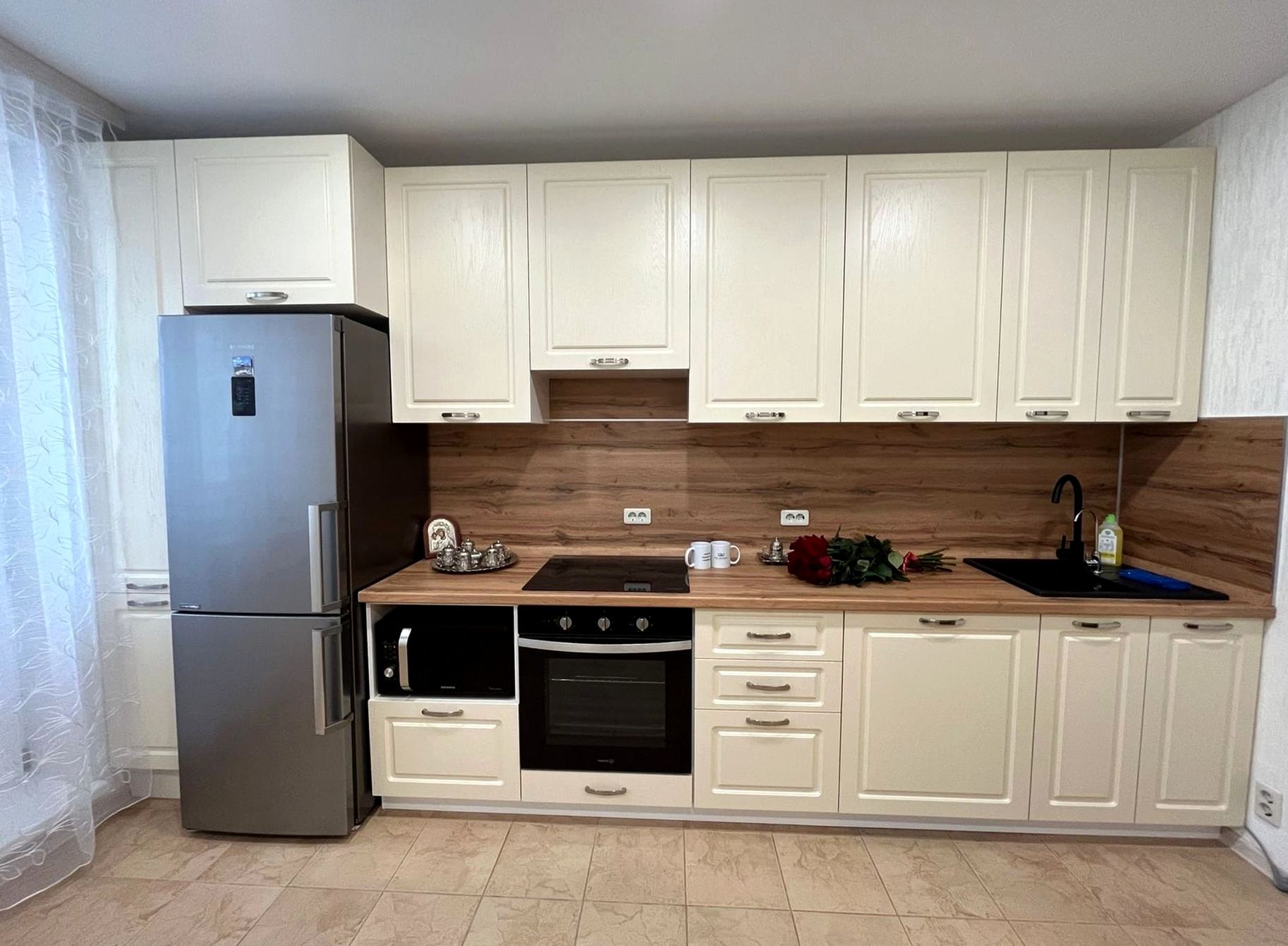 Кухня под заказ №0362 — угловая кухня в современном стиле