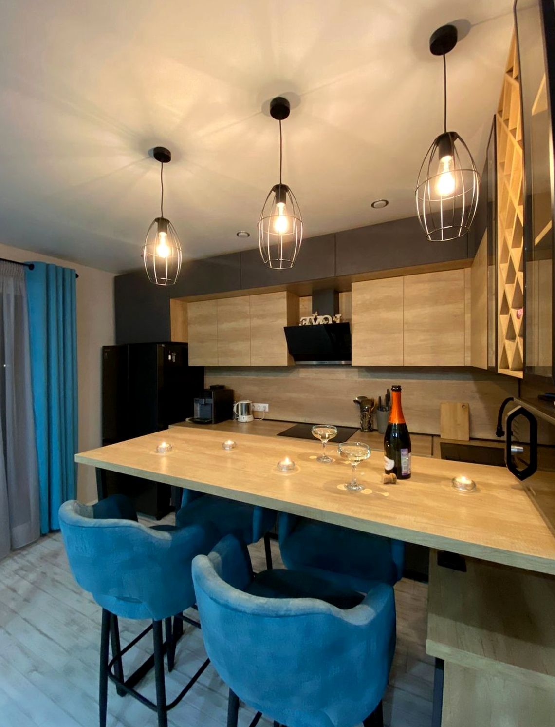 Кухня под заказ №0464 — угловая кухня в современном стиле