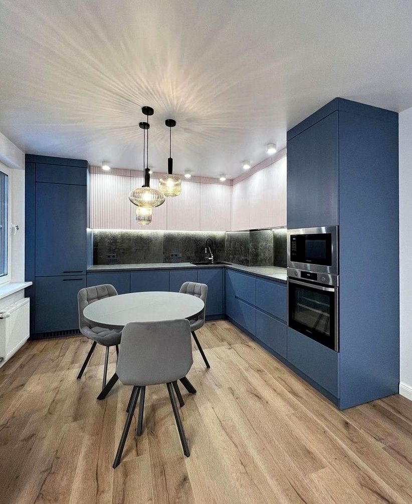 Кухня под заказ №0477 — минималистичная кухня без ручек