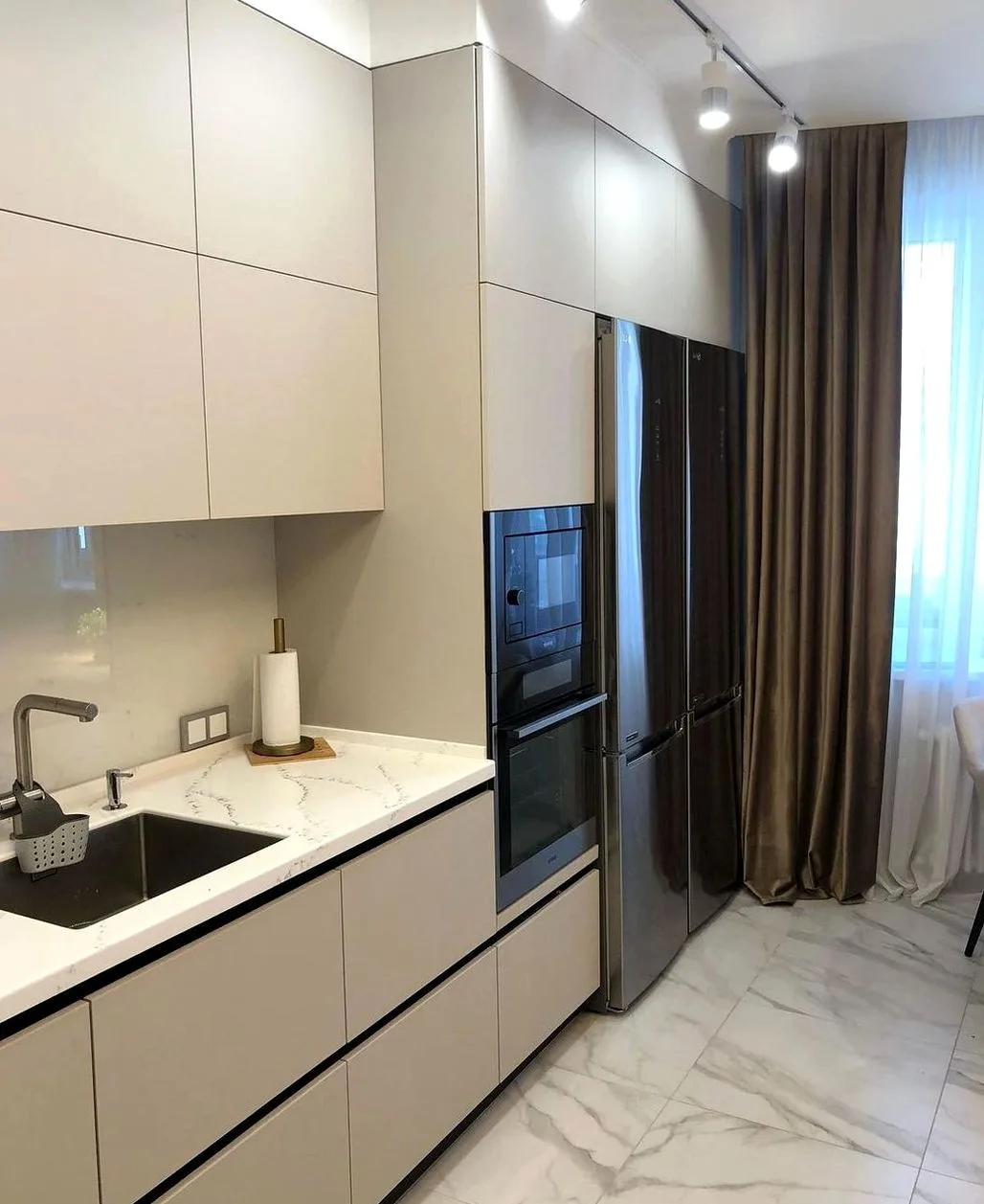 Кухня Liguria White №0521 — неоклассическая кухня
