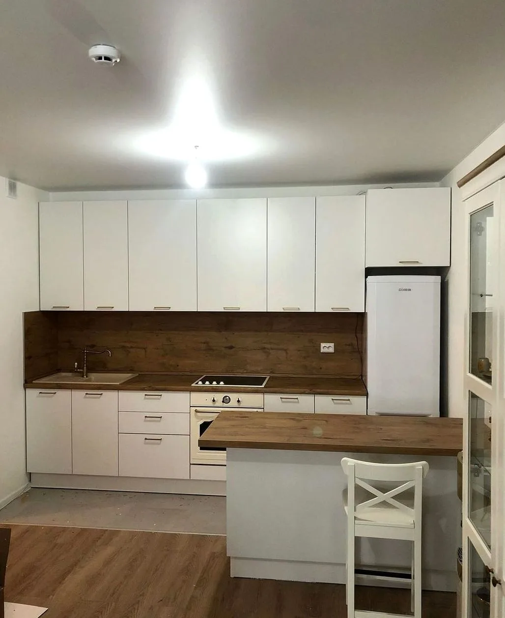 Кухня Florence Home №0525 — минималистичная кухня без ручек