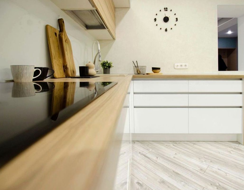 Кухня под заказ №0685 — современная матовая кухня