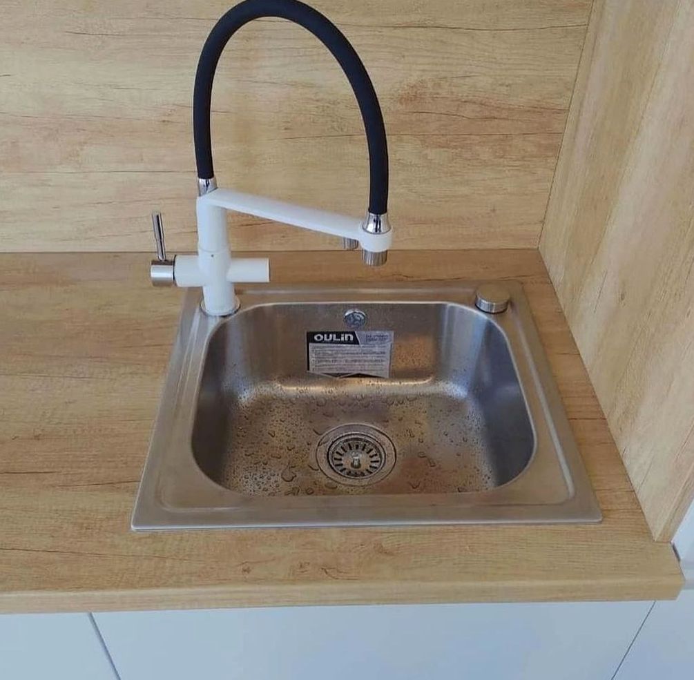 Кухня под заказ №0746 — угловая кухня в современном стиле