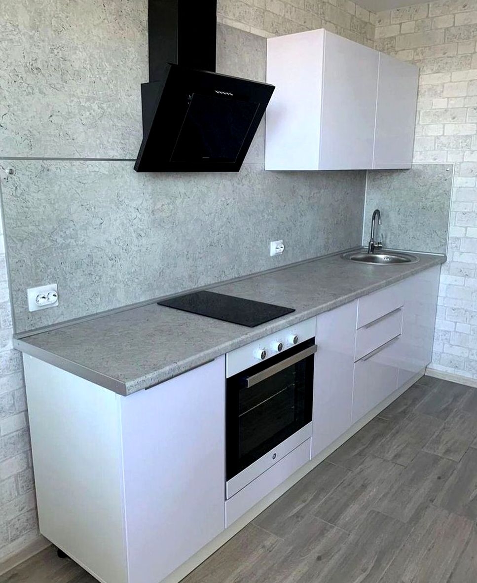 Кухня под заказ №0795 — минималистичная кухня без ручек