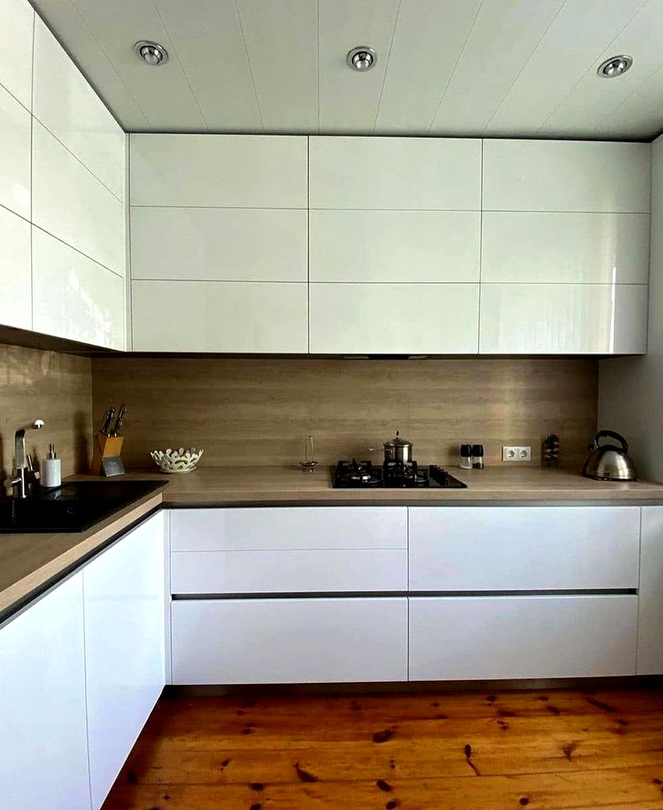 Кухня под заказ №0843 — минималистичная кухня без ручек