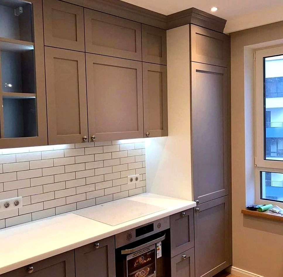 Кухня под заказ №0852 — светлая семейная кухня