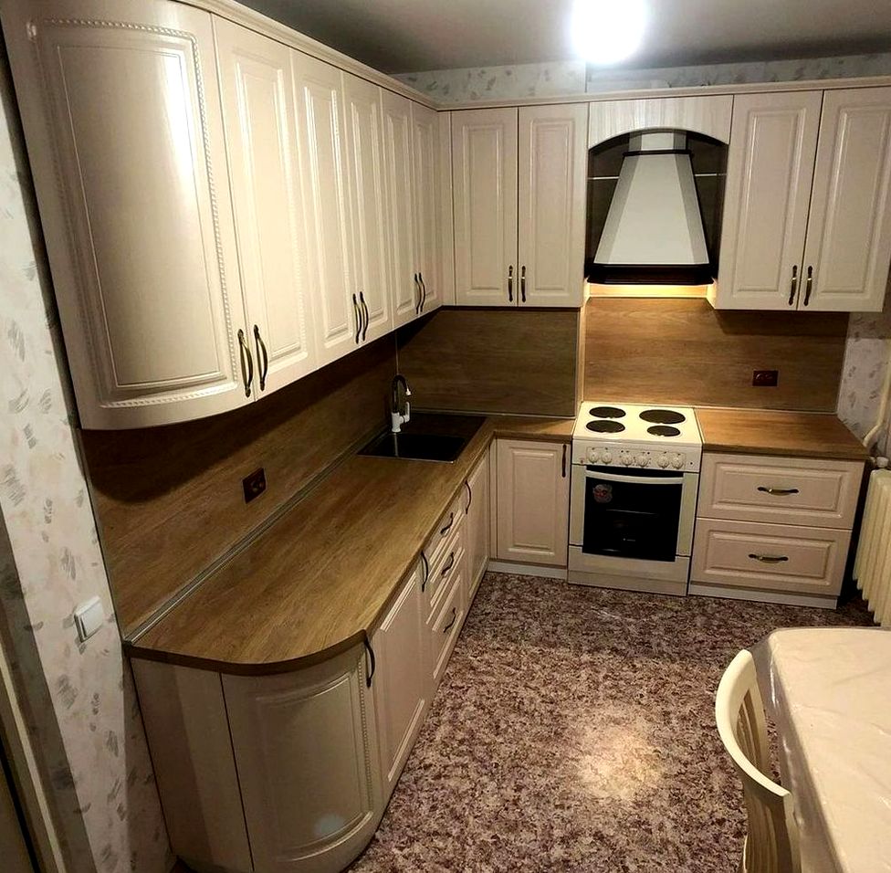 Кухня под заказ №0999 — минималистичная кухня без ручек