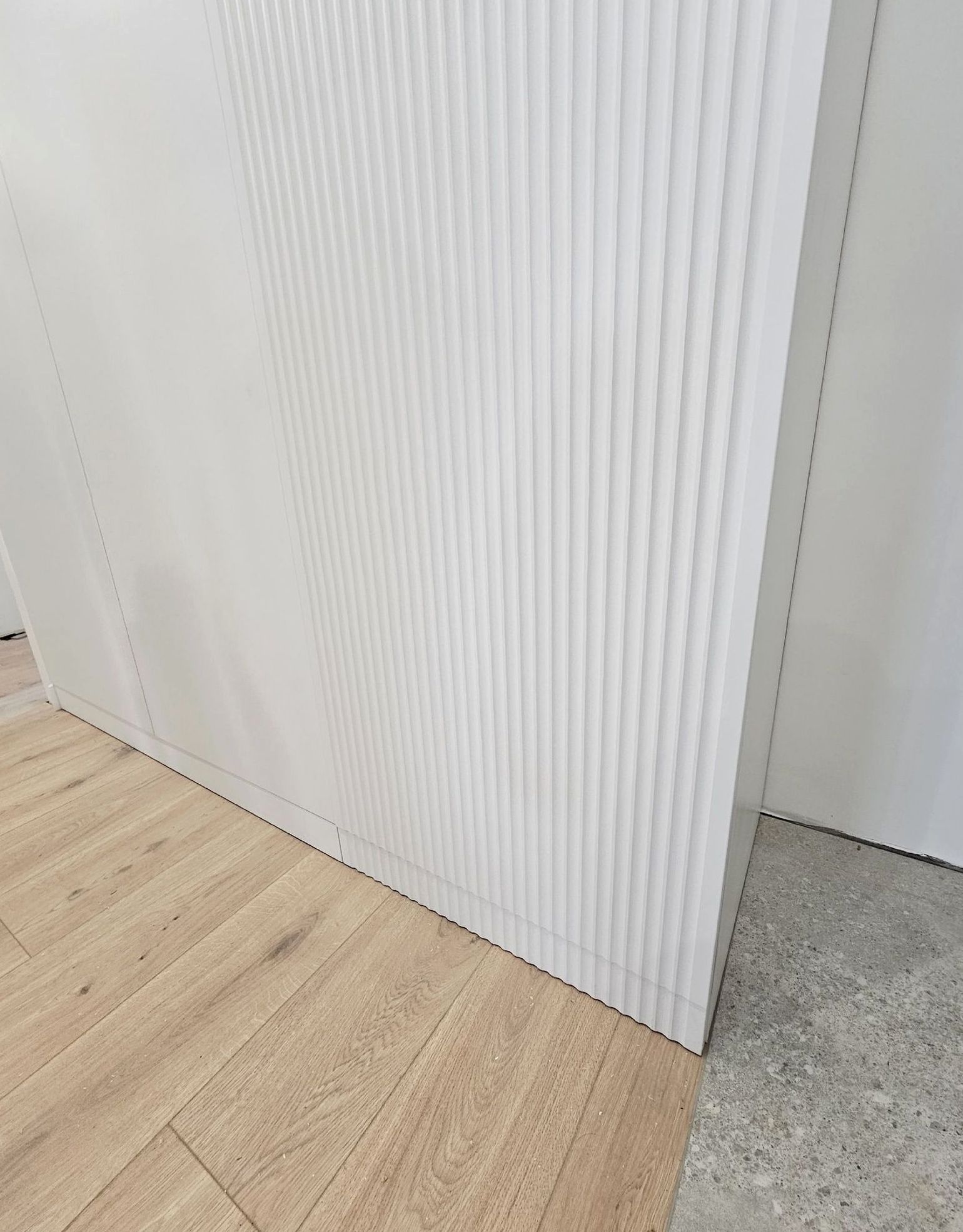 Шкаф под заказ №0028 — гардеробный шкаф до потолка