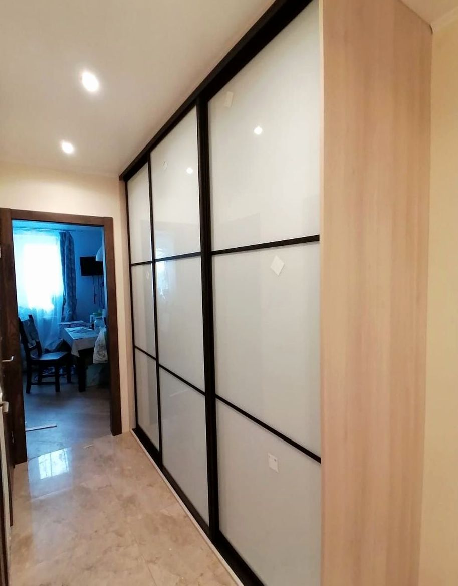 Шкаф под заказ №0107 — шкаф с зеркальными фасадами