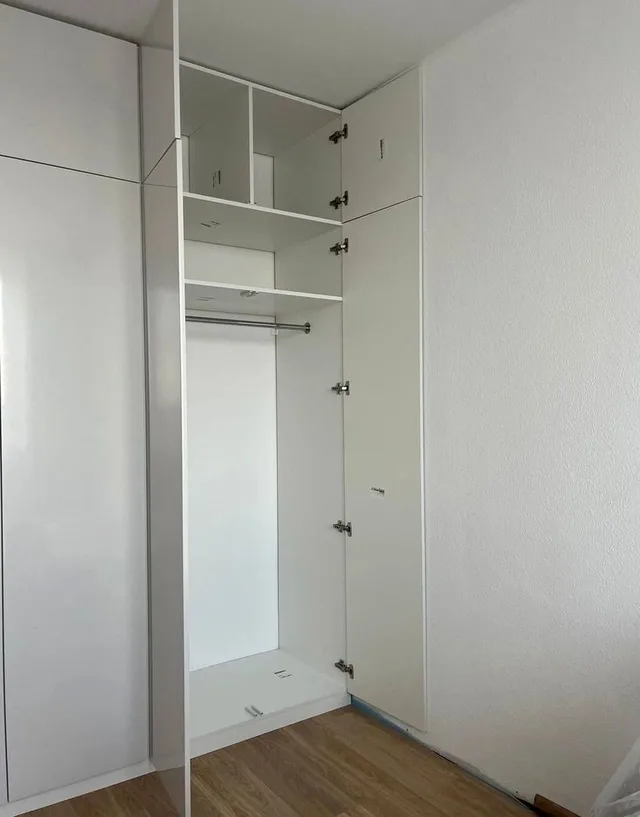 Распашной шкаф в современном стиле Palermo Room №0254