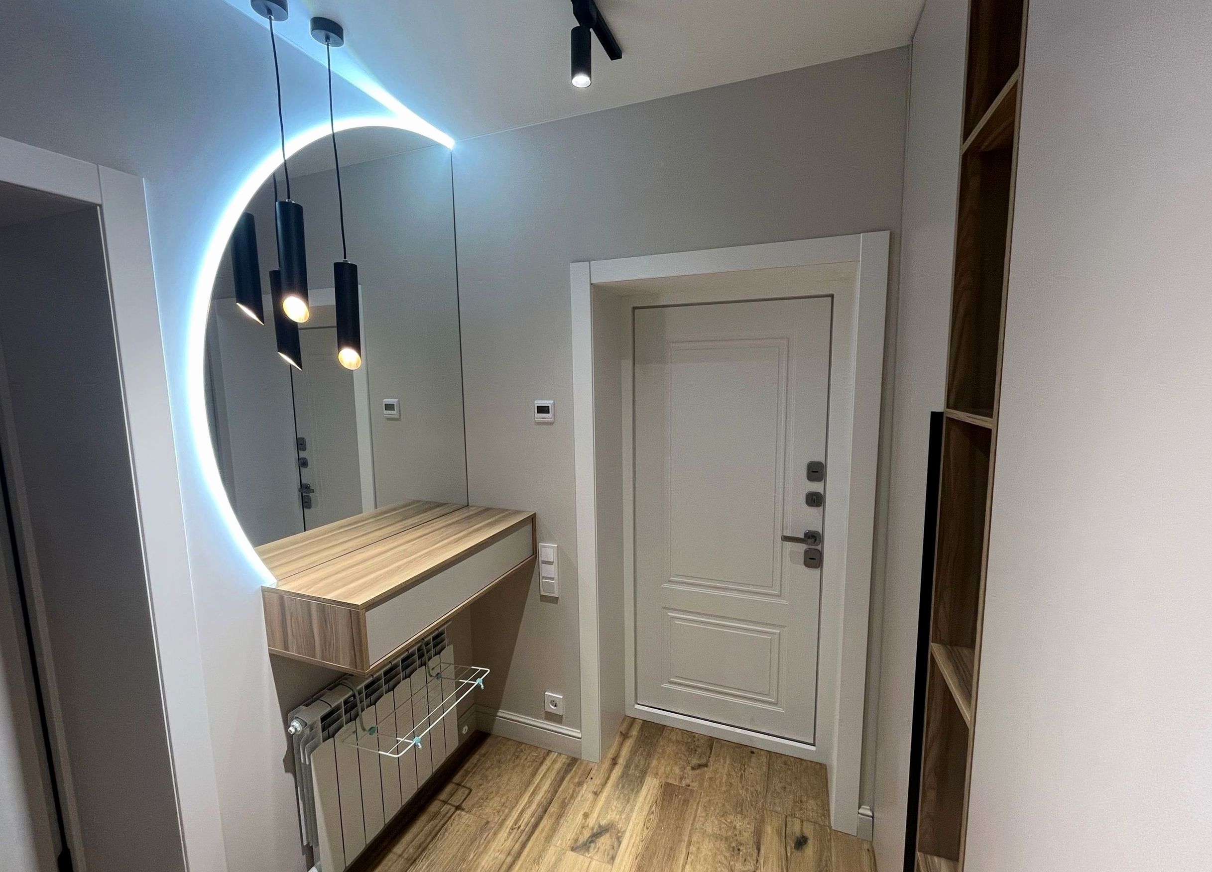 Шкаф под заказ №0266 — распашной шкаф в современном стиле