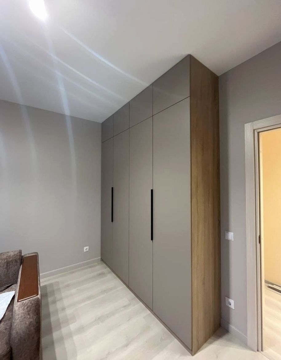 Шкаф под заказ №0277 — встроенный шкаф-купе