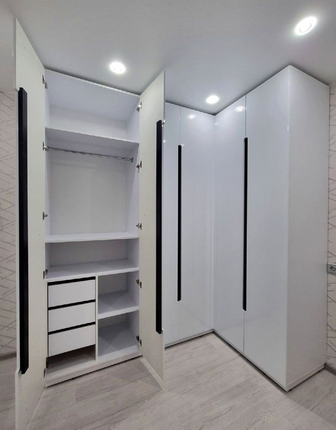 Шкаф под заказ №0438 — шкаф для спальни