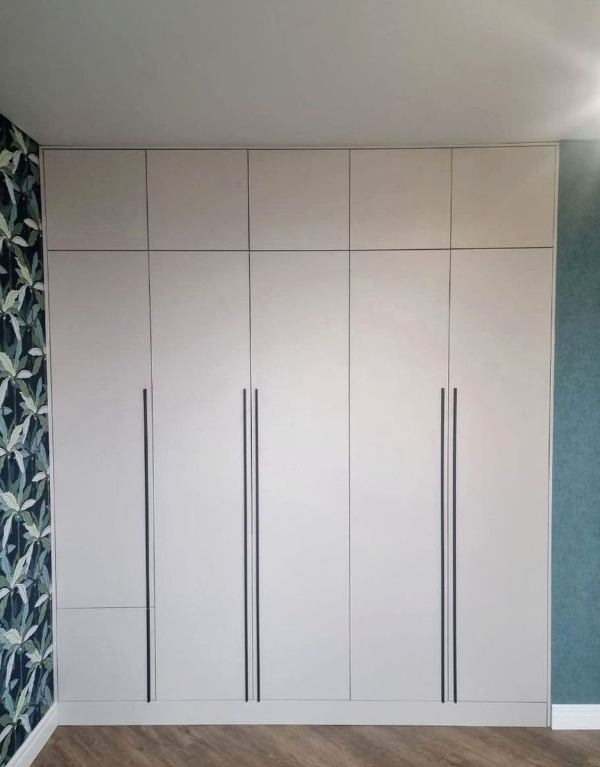 Шкаф под заказ №0614 — распашной шкаф в современном стиле | HOLZCOM