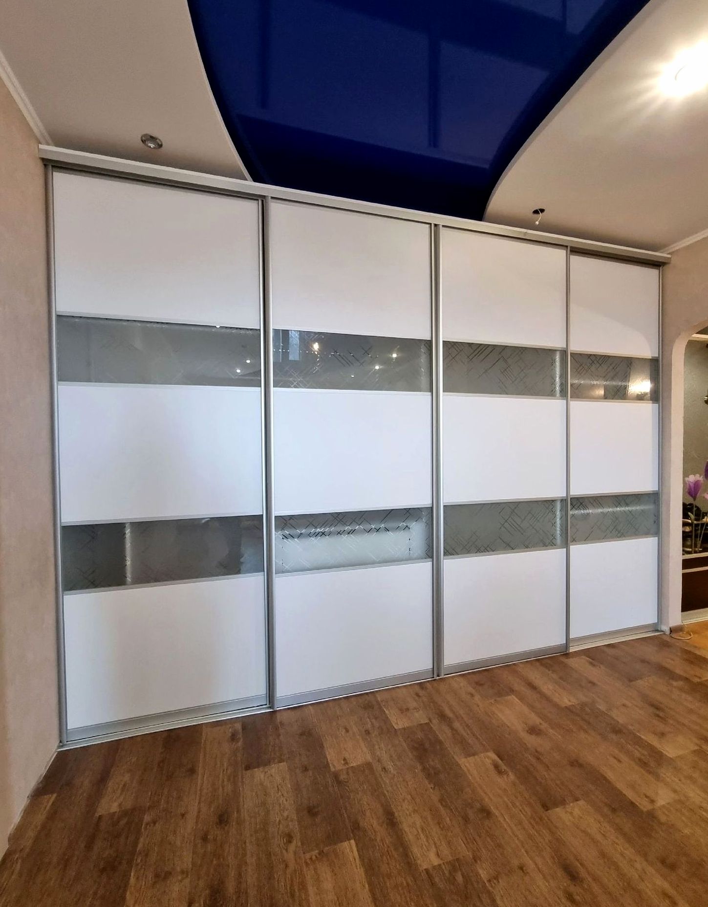 Шкаф под заказ №0631 — встроенный шкаф-купе | HOLZCOM