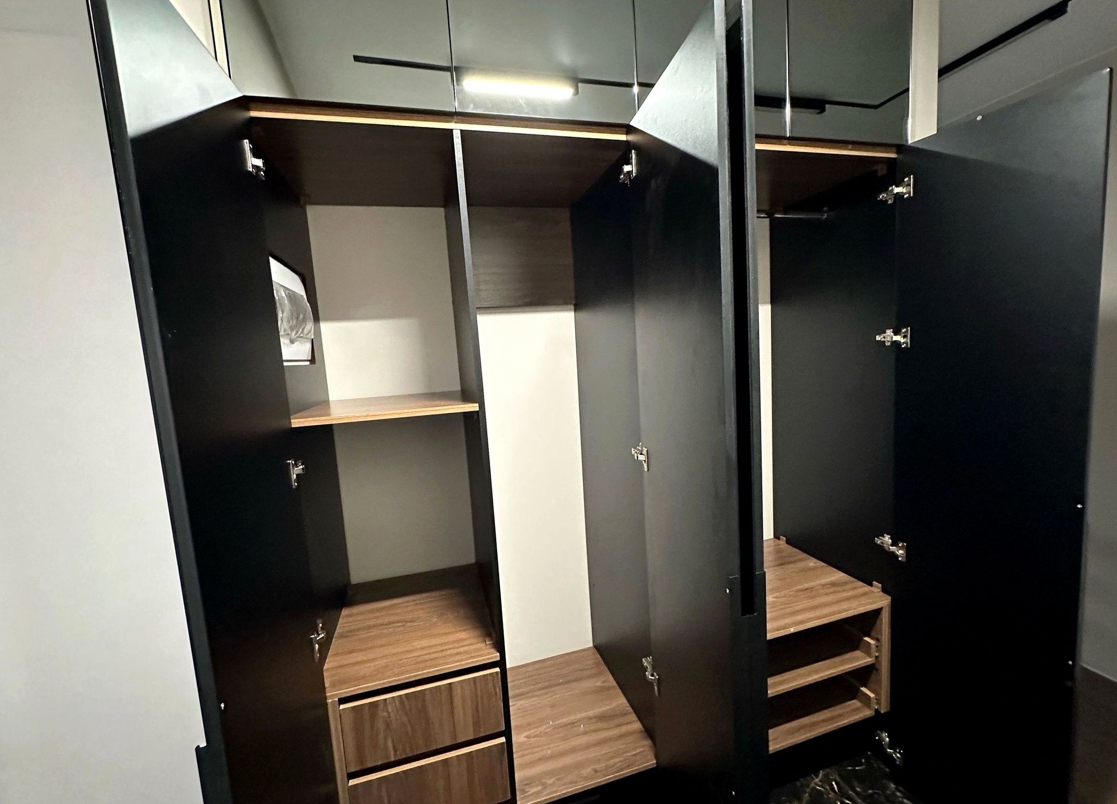 Шкаф под заказ №0675 — шкаф в прихожую | HOLZCOM