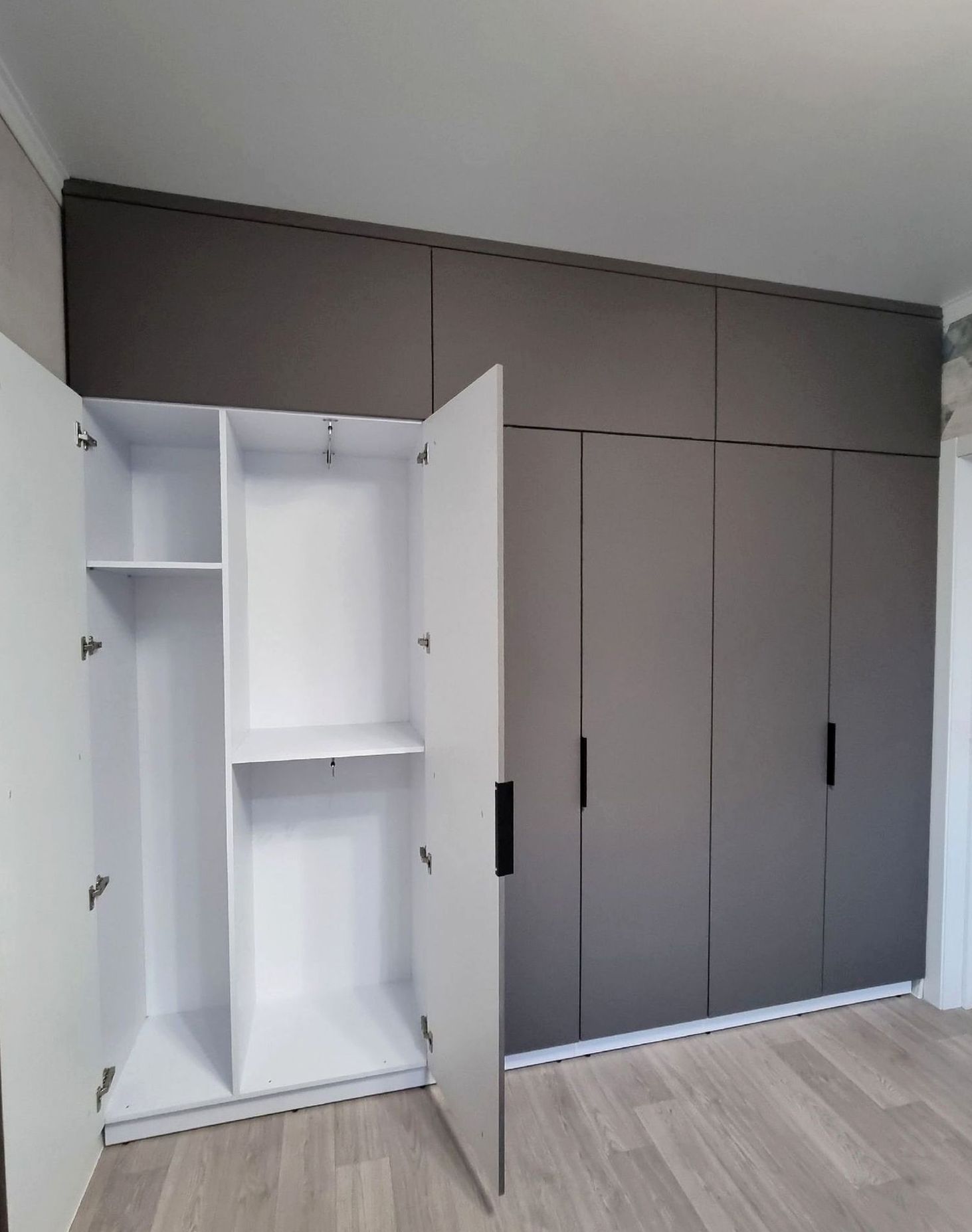 Шкаф под заказ №0684 — шкаф для спальни | HOLZCOM