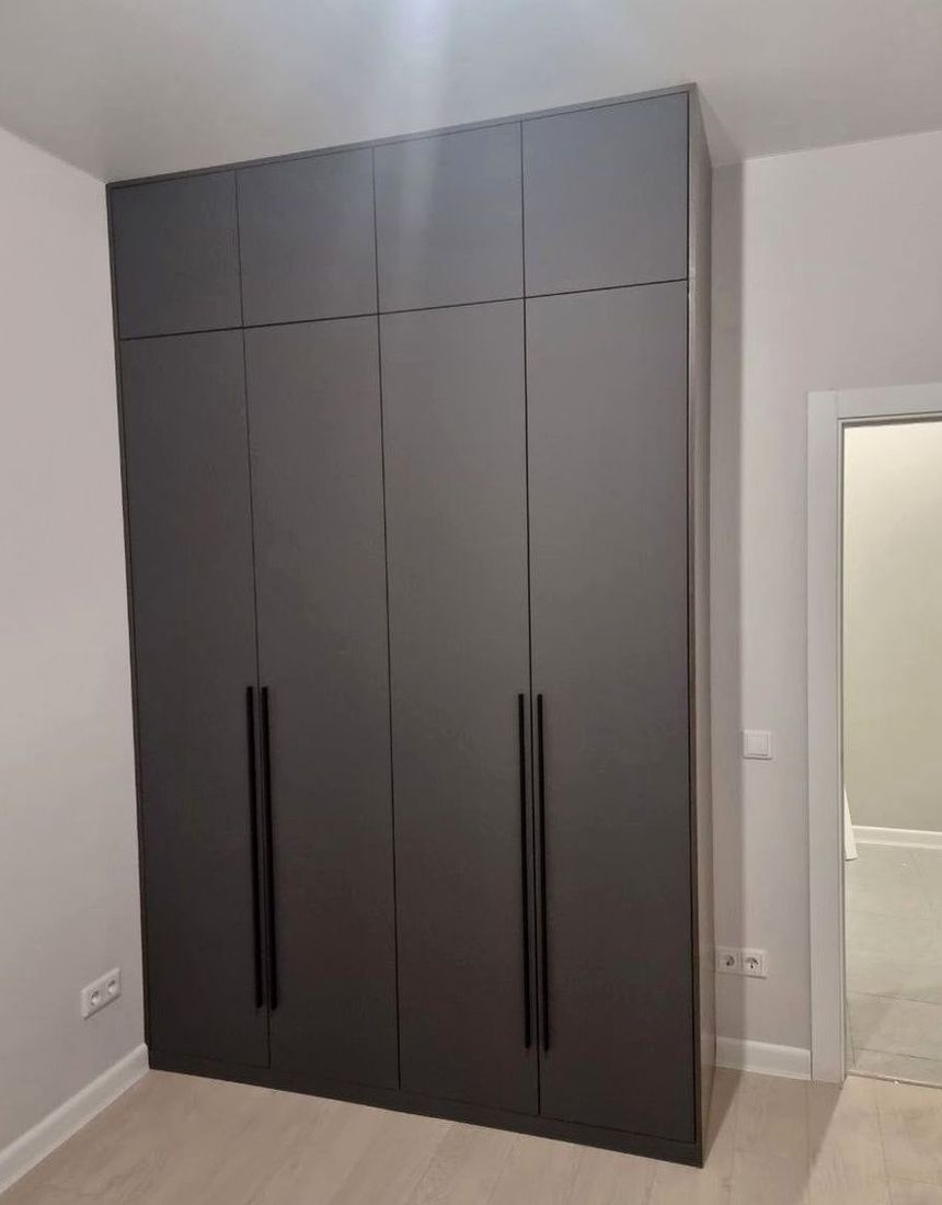 Шкаф под заказ №0734 — распашной шкаф в современном стиле | HOLZCOM