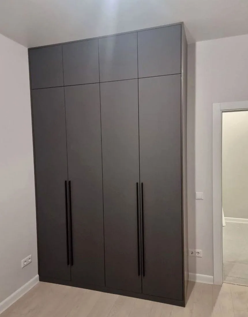 Шкаф Palermo Room №0734 — распашной шкаф в современном стиле