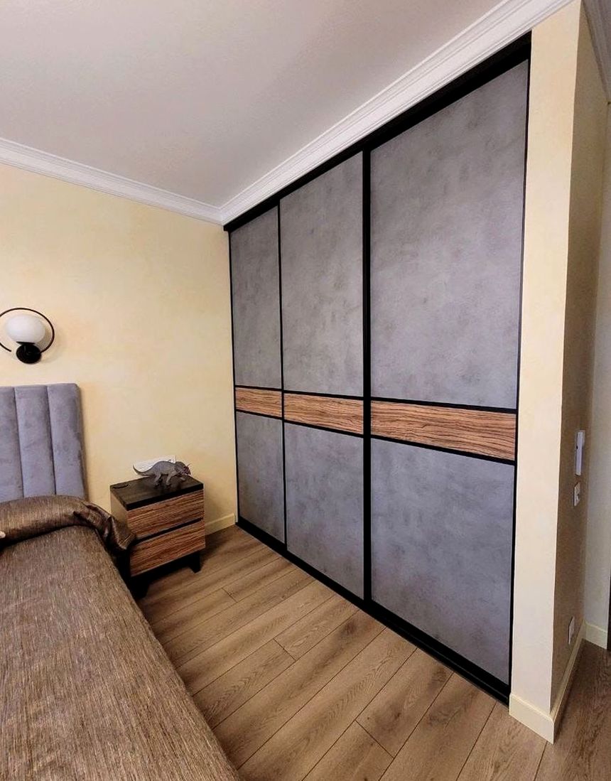 Шкаф под заказ №0742 — гардеробный шкаф до потолка | HOLZCOM