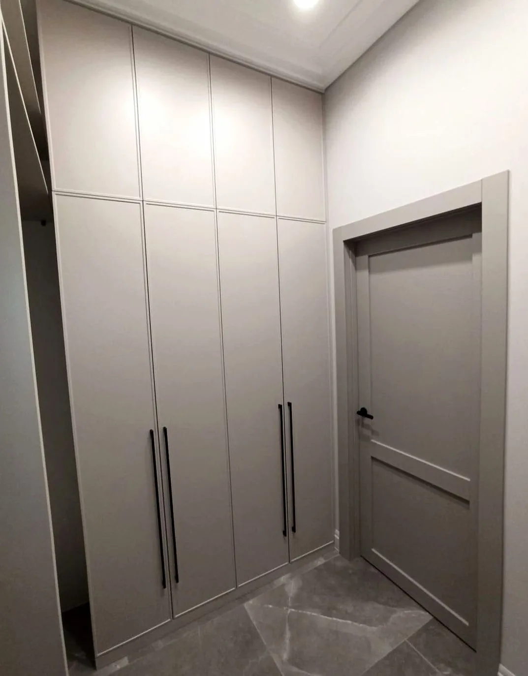 Шкаф Palermo Room №0758 — распашной шкаф в современном стиле