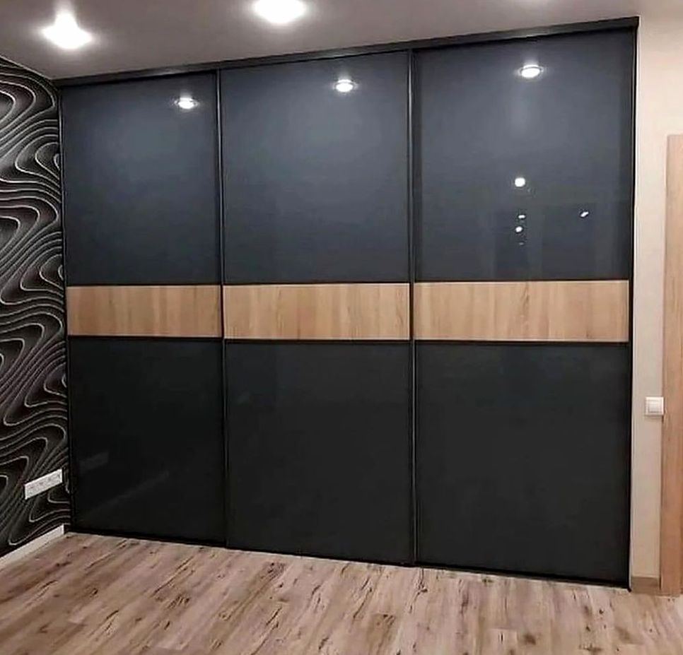 Шкаф под заказ №0784 — гардеробный шкаф до потолка | HOLZCOM