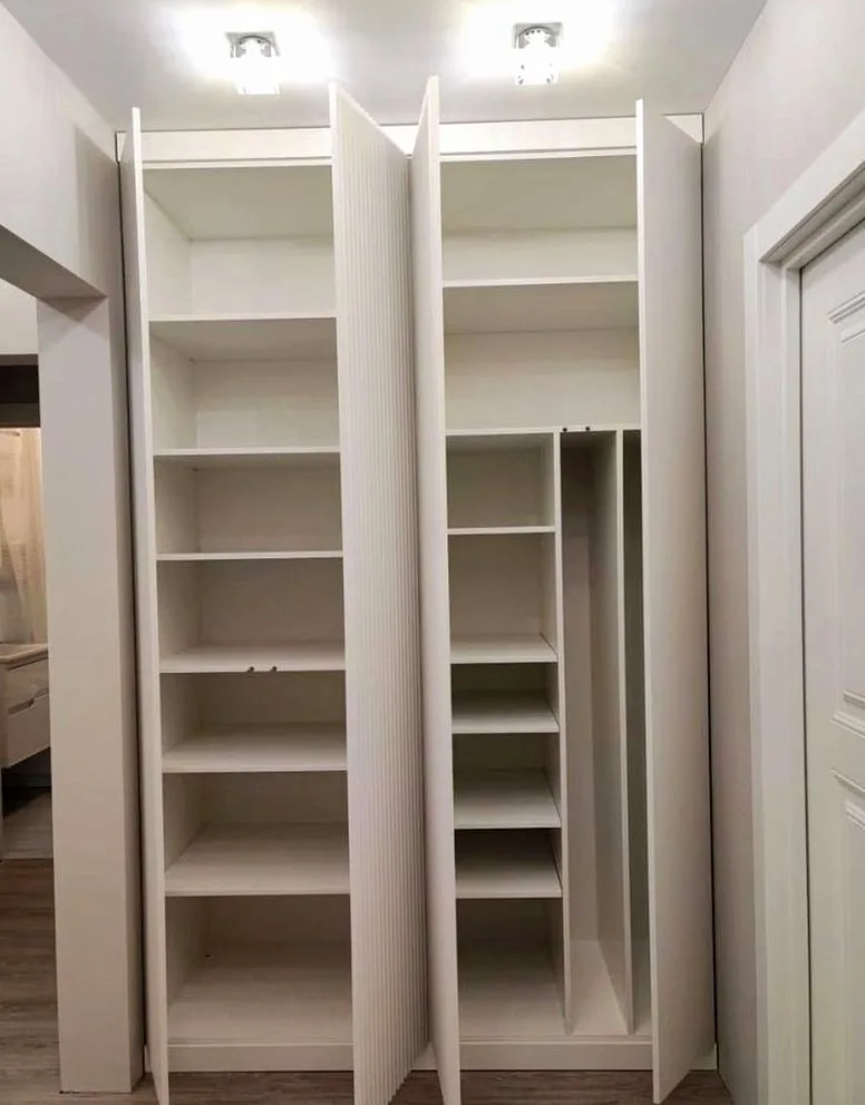 Шкаф для спальни Riva Closet №0822