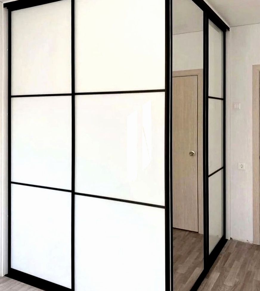 Шкаф под заказ №0845 — шкаф с зеркальными фасадами | HOLZCOM