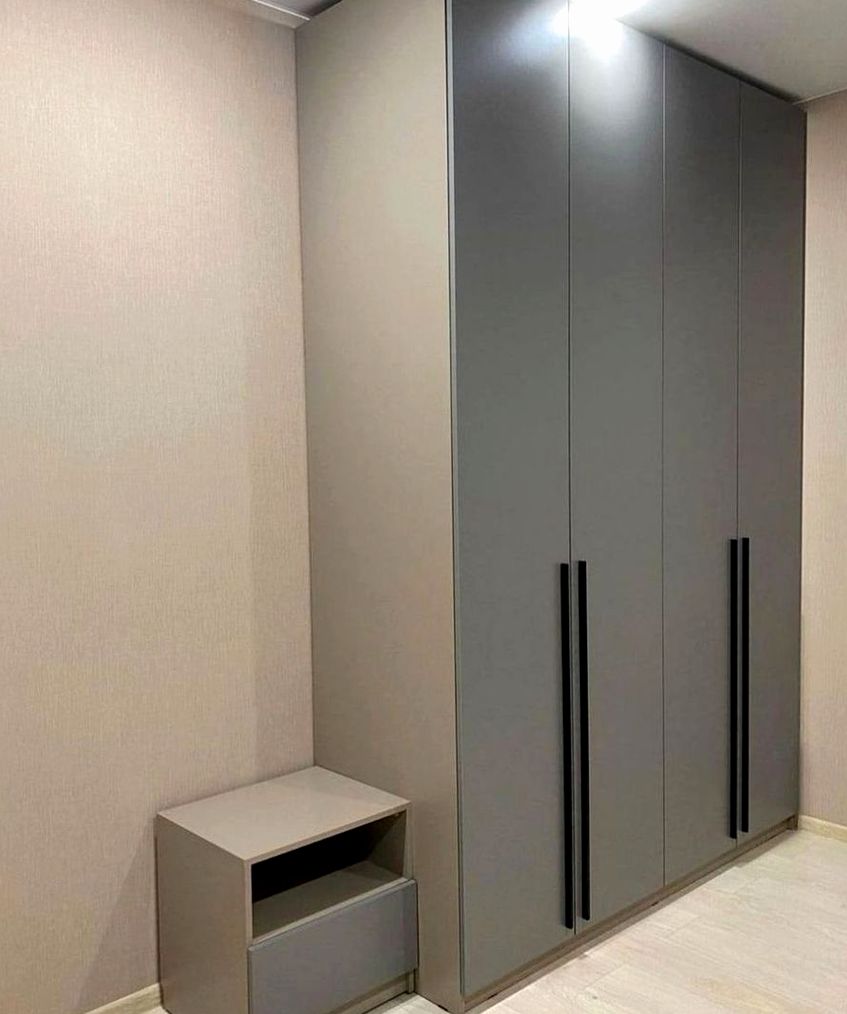 Шкаф под заказ №0875 — шкаф с зеркальными фасадами | HOLZCOM