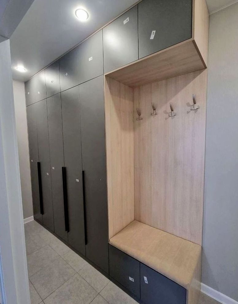 Шкаф под заказ №0896 — распашной шкаф в современном стиле | HOLZCOM