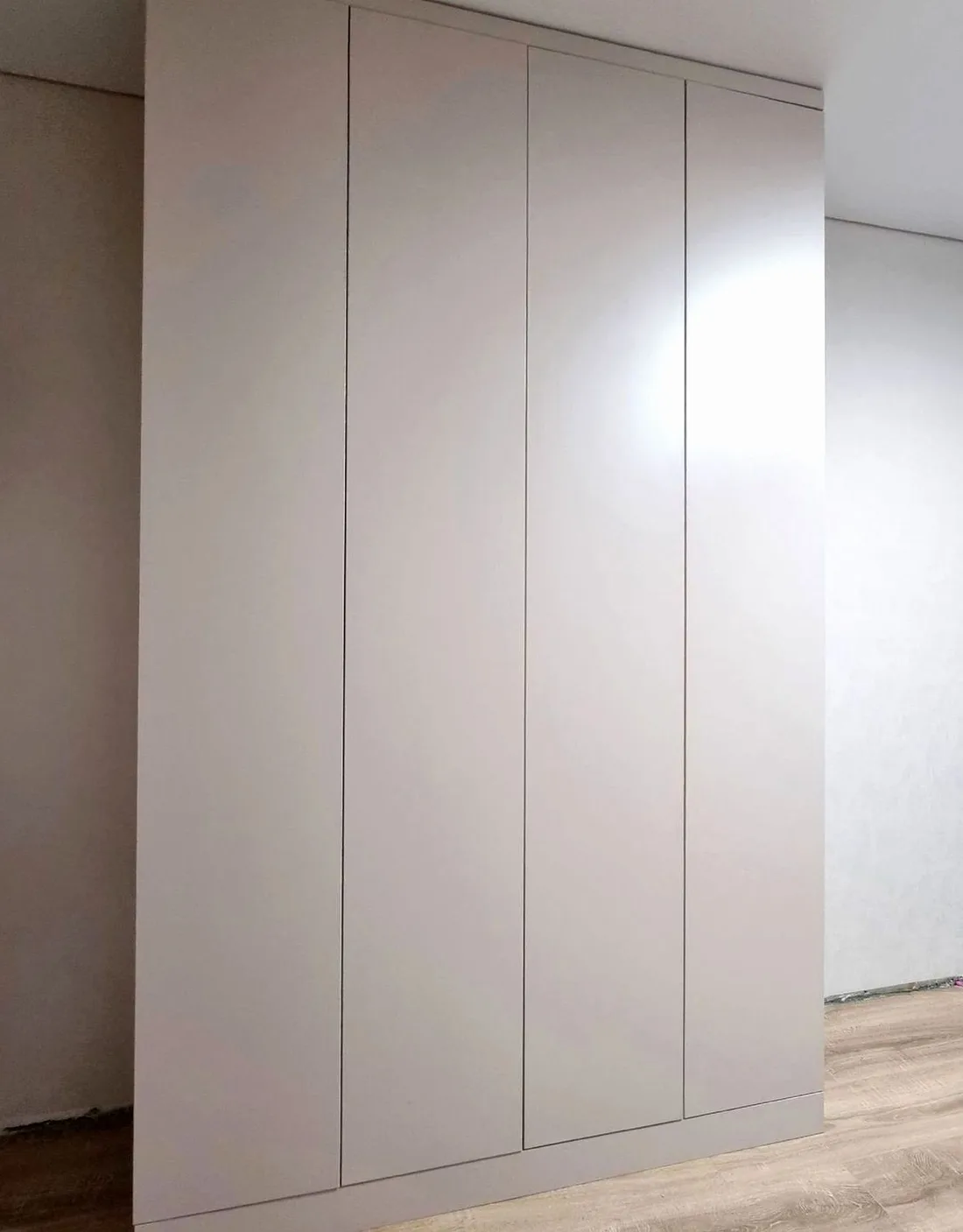 Шкаф Palermo Room №0926 — распашной шкаф в современном стиле