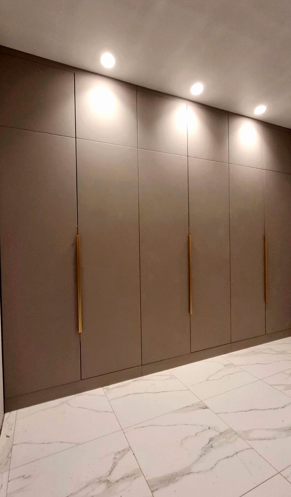 Шкаф под заказ №0927 — шкаф в прихожую | HOLZCOM