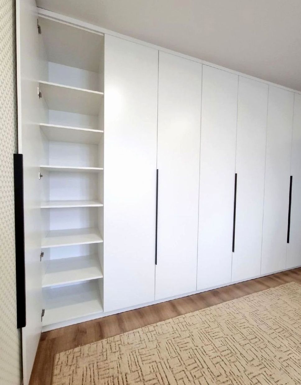 Шкаф под заказ №0930 — шкаф для спальни | HOLZCOM