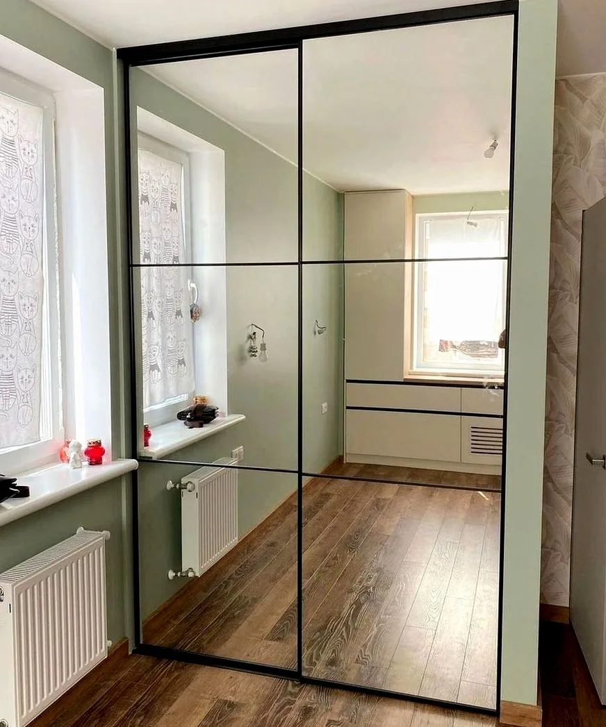 Шкаф Siena Mirror №0992 — распашной шкаф в современном стиле